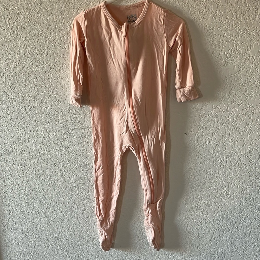 KicKee Pants Peach footie 18-24m